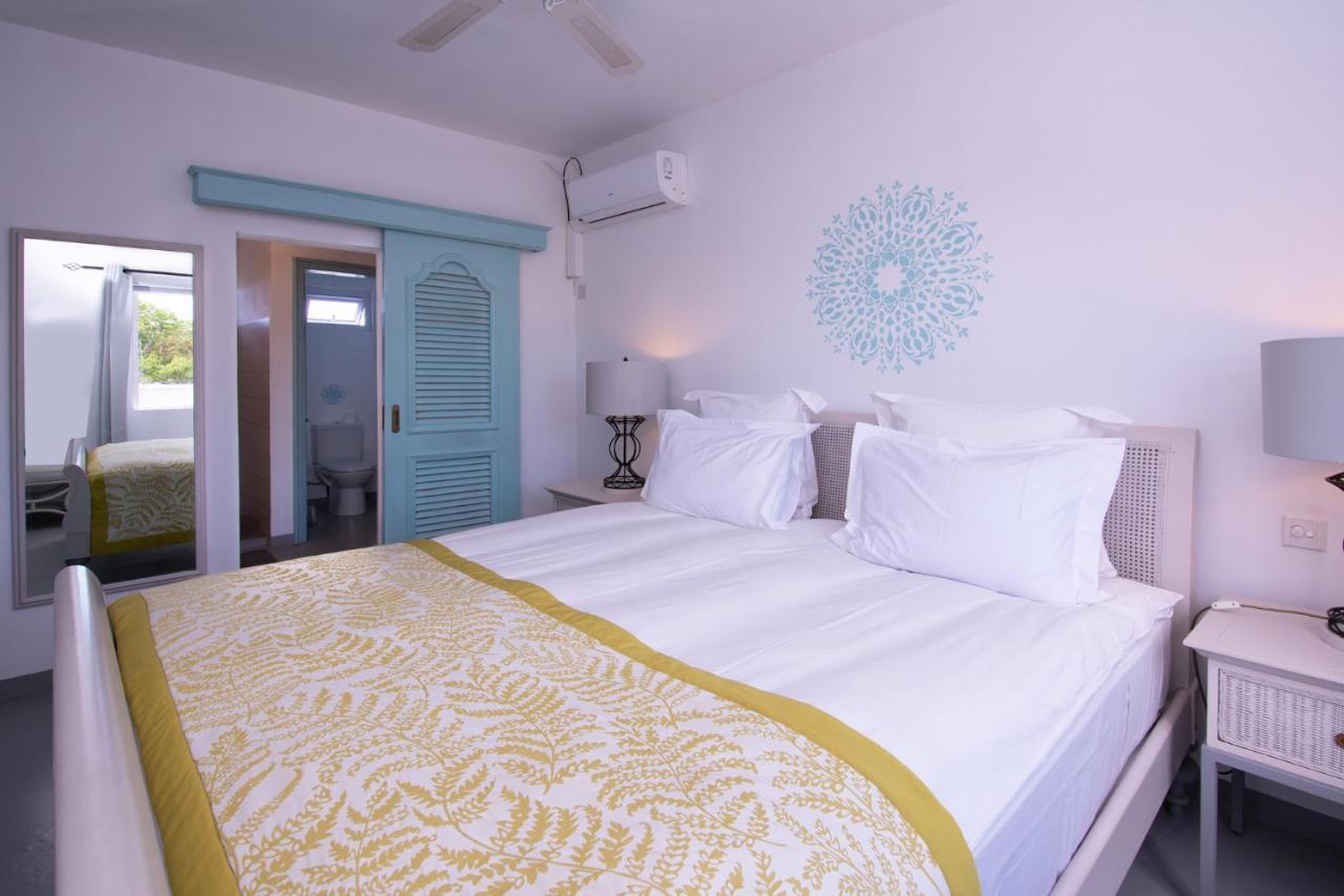 Le Mandala Moris Guesthouse Pointe Aux Canonniers Grand Baie Exterior foto