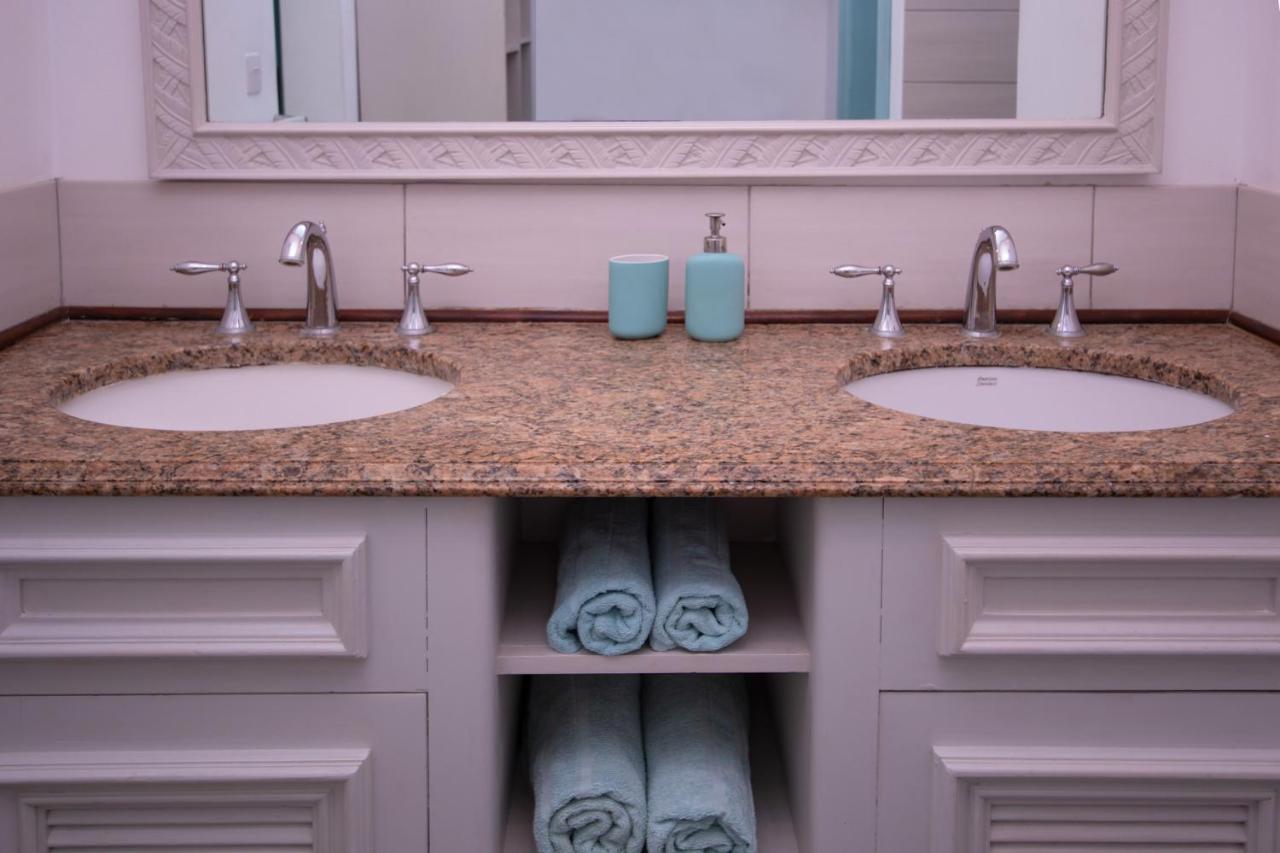 Le Mandala Moris Guesthouse Pointe Aux Canonniers Grand Baie Exterior foto