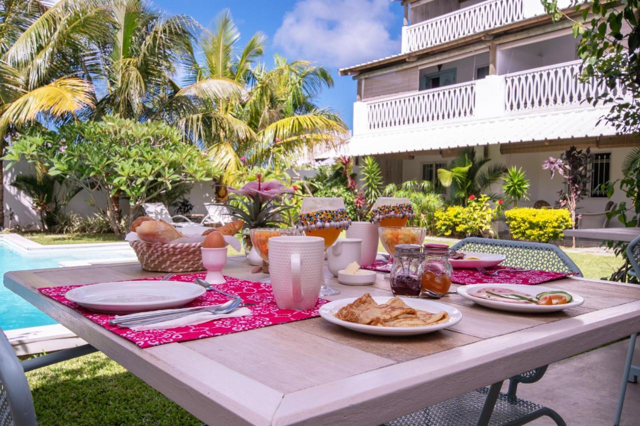 Le Mandala Moris Guesthouse Pointe Aux Canonniers Grand Baie Exterior foto