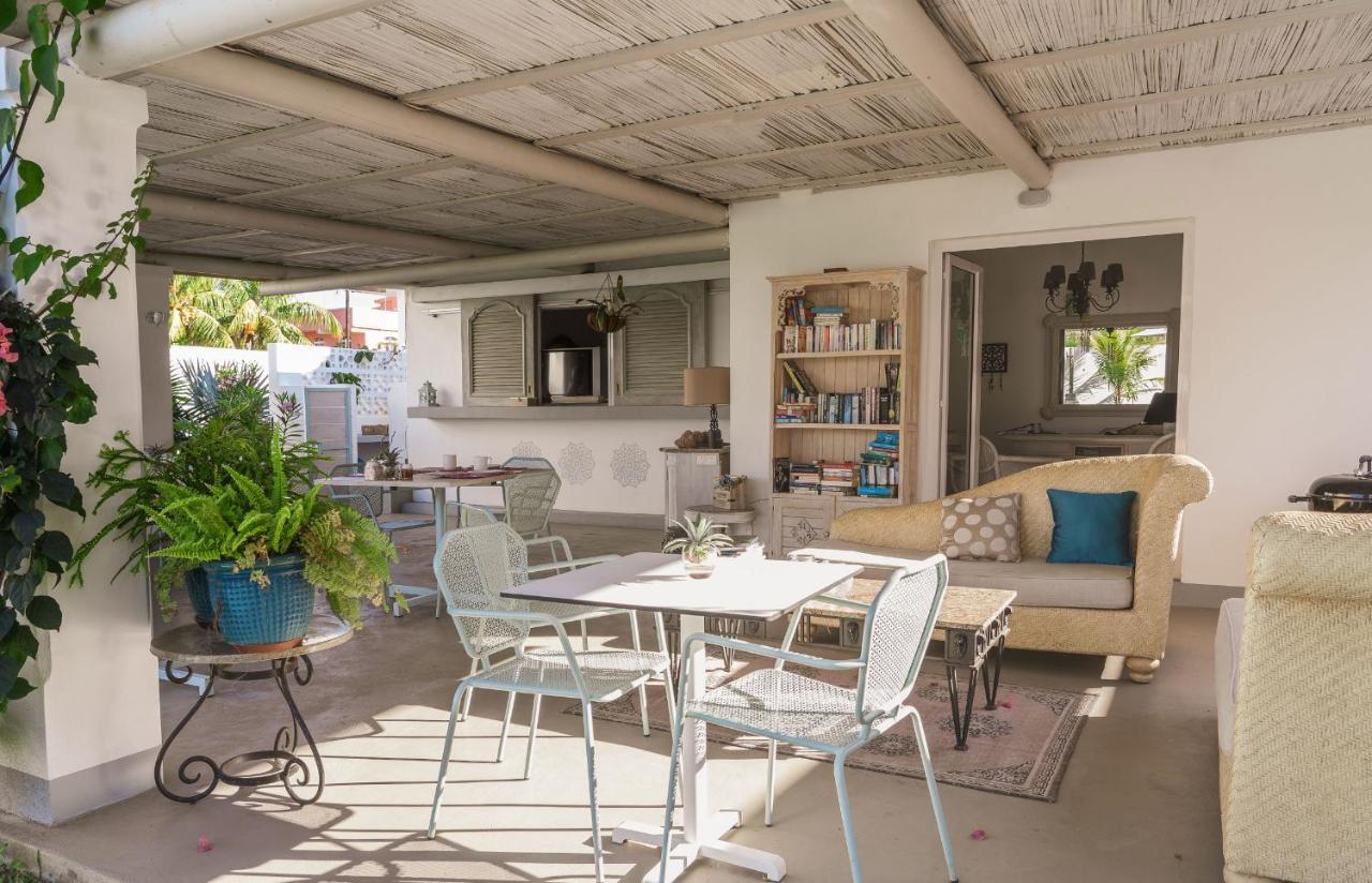 Le Mandala Moris Guesthouse Pointe Aux Canonniers Grand Baie Exterior foto